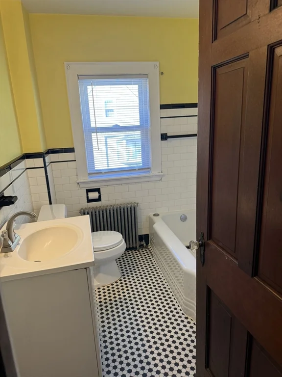 2 bed, 1 bath apartment for rent at 10 Weston Ct Unit 2, Braintree — photo 9 of 10