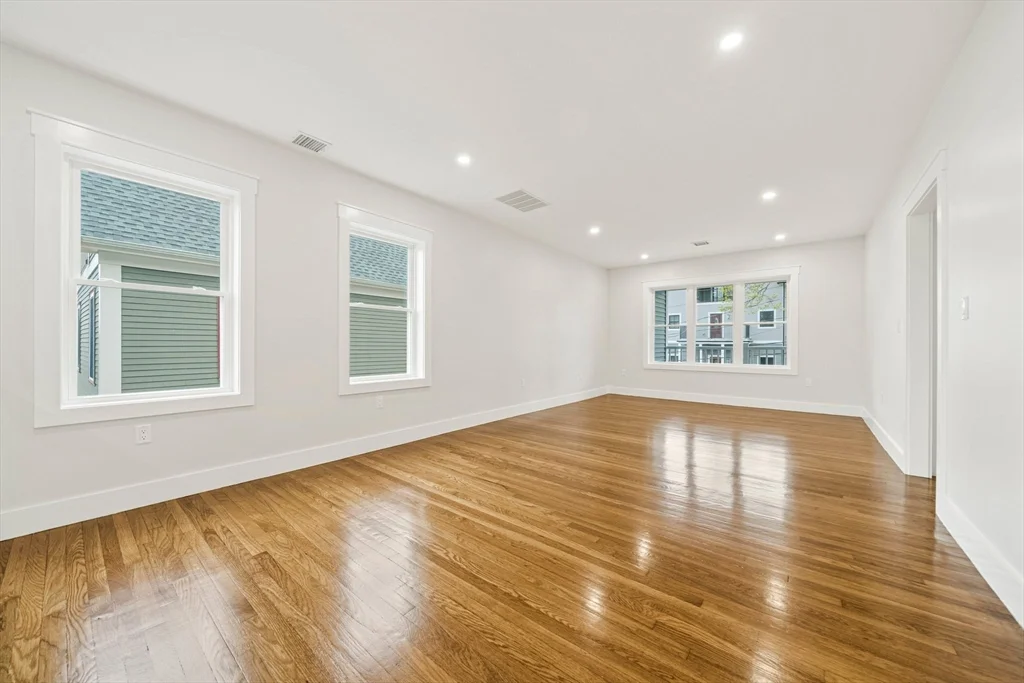 4 bed, 2 bath apartment for rent at 10 Whitford St Unit 10, Roslindale — photo 6 of 21