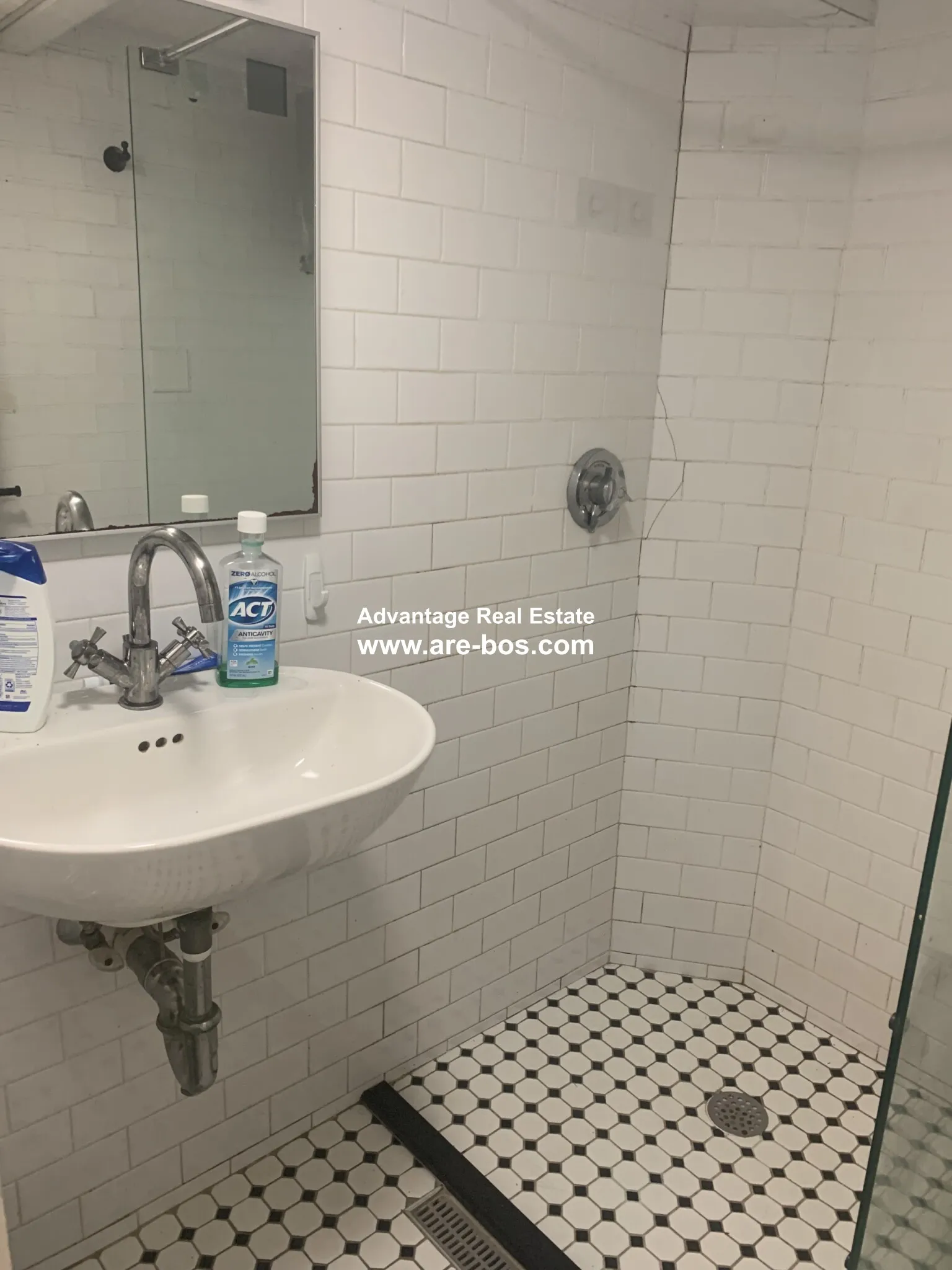 2 bed, 2 bath apartment for rent at 10 Wiget St Unit 2, North End — photo 9 of 52
