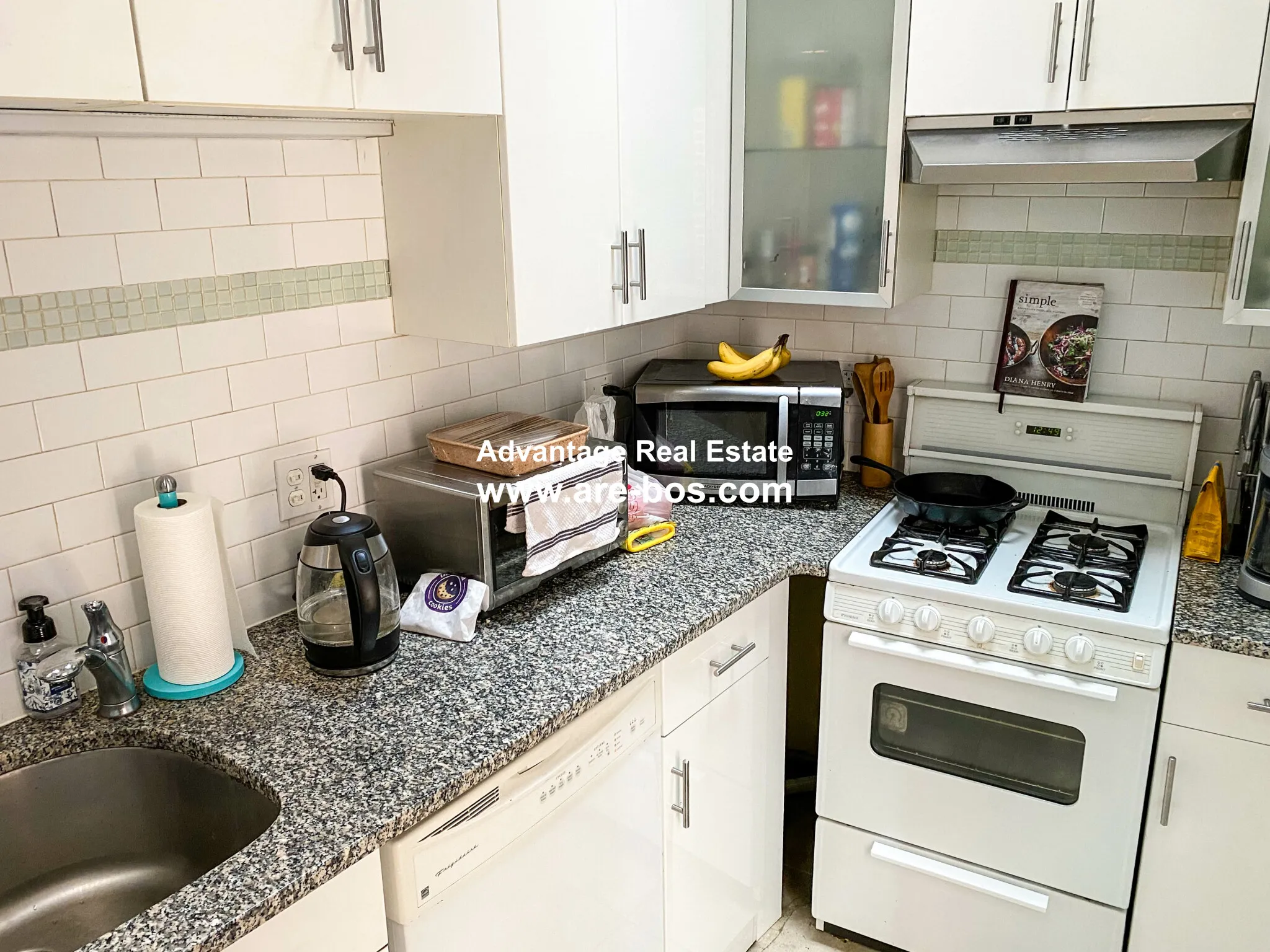 2 bed, 2 bath apartment for rent at 10 Wiget St Unit 2, North End — photo 50 of 52