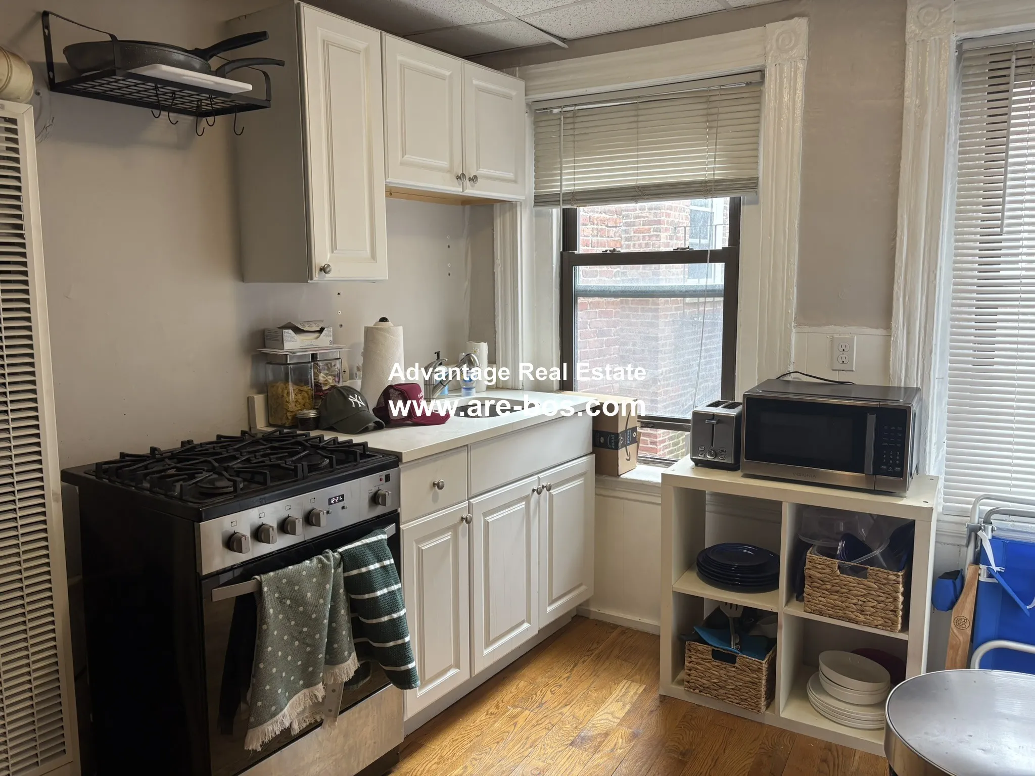 1 bed, 1 bath apartment for rent at 10 Wiget St Unit 6, North End — photo 2 of 9
