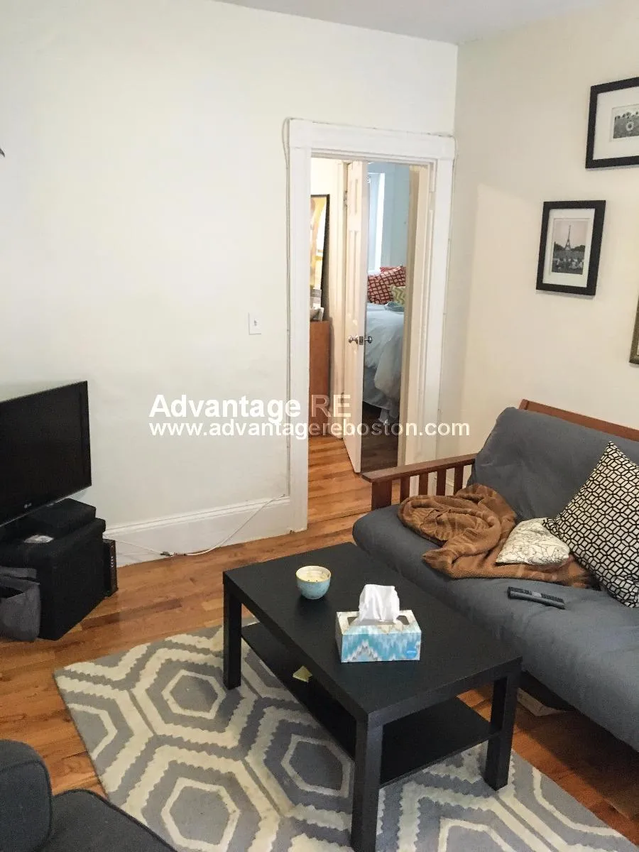 2 bed, 1 bath apartment for rent at 10 Wiget St Unit 7, North End — photo 20 of 48