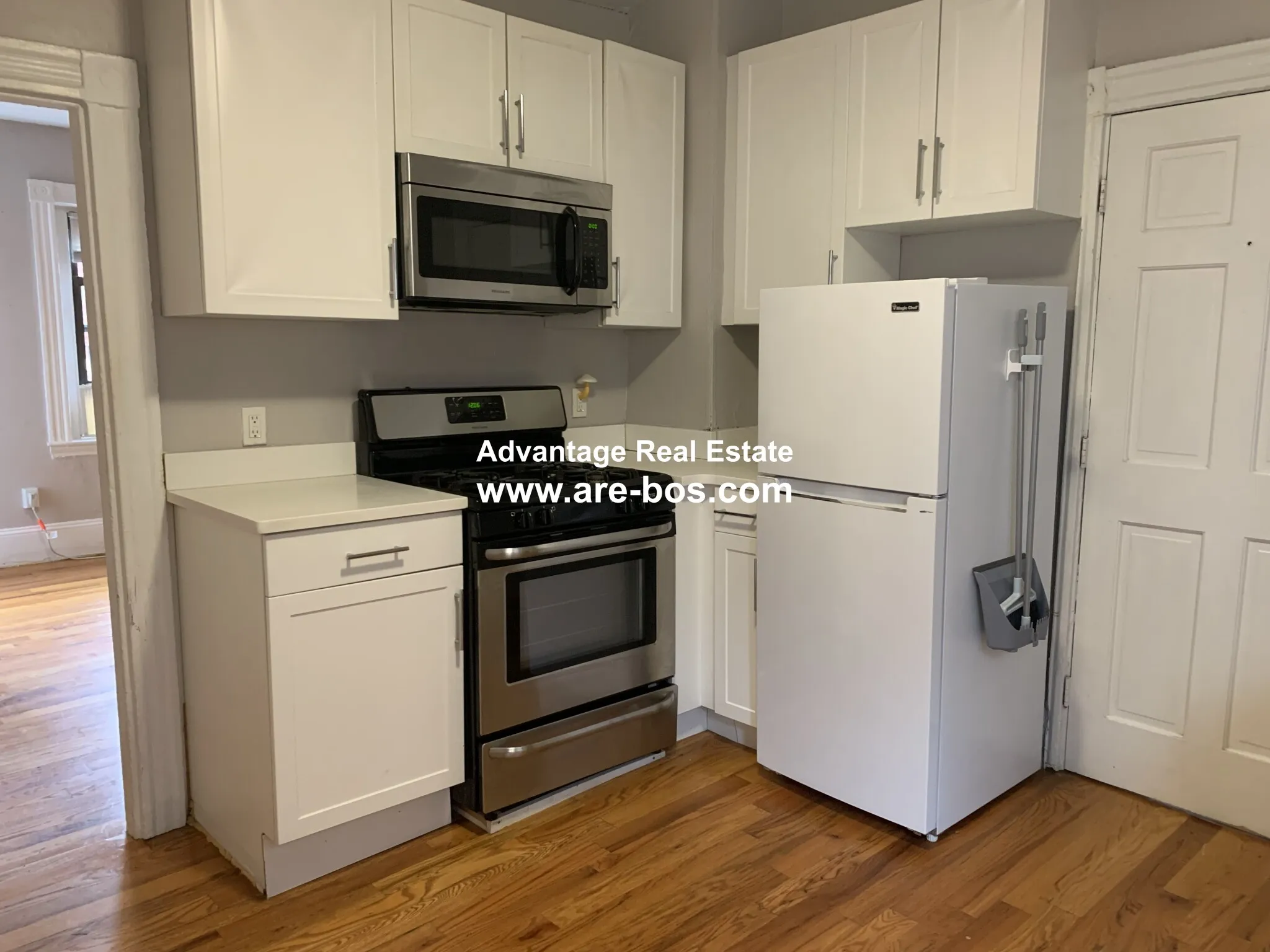 2 bed, 1 bath apartment for rent at 10 Wiget St Unit 7, North End — photo 3 of 48