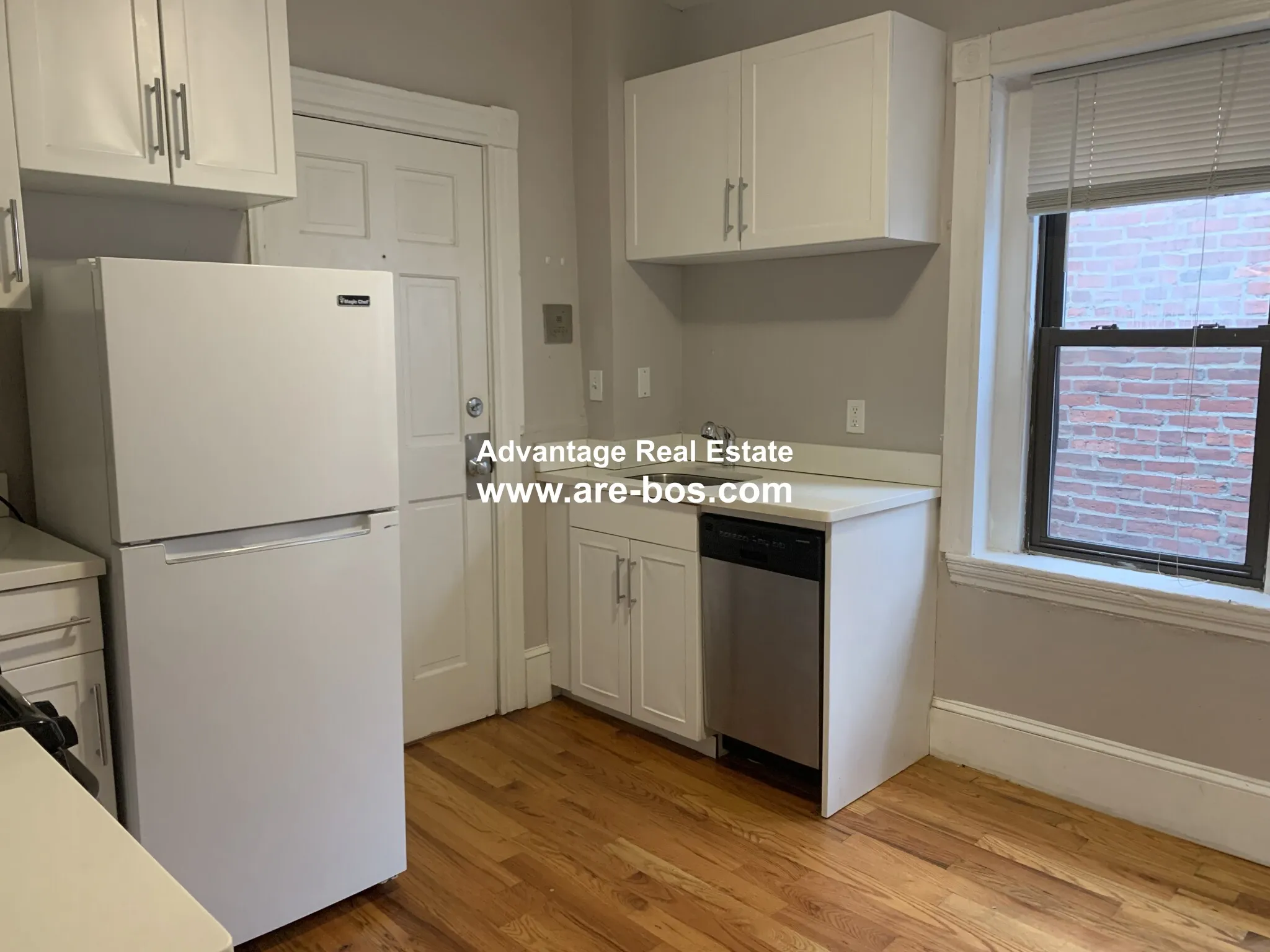 2 bed, 1 bath apartment for rent at 10 Wiget St Unit 7, North End — photo 2 of 48