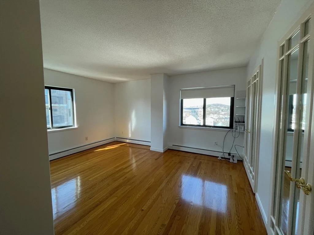2 bed, 1 bath apartment for rent at 10 Williams St Unit 75, Newton Corner — photo 4 of 17