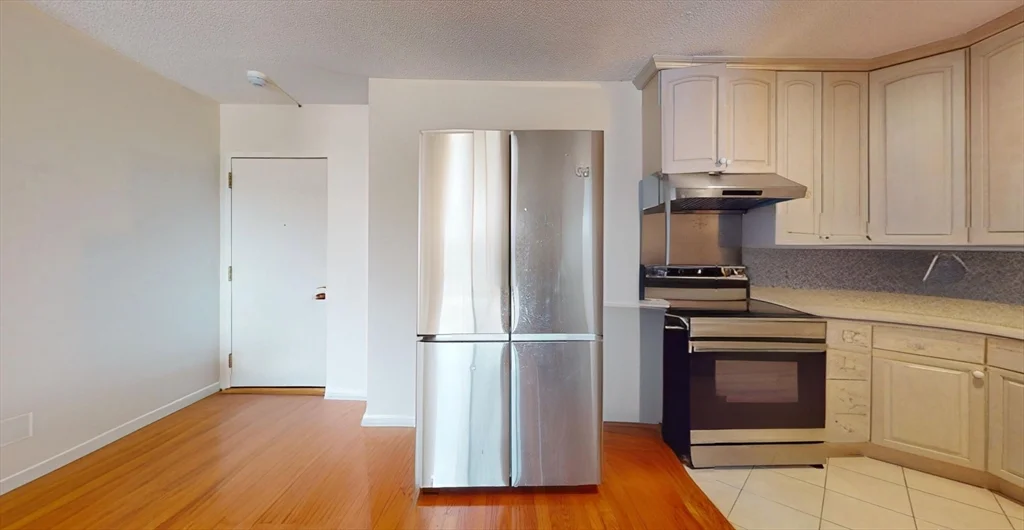2 bed, 1 bath apartment for rent at 10 Williams Unit 75, Newton Corner — photo 2 of 7