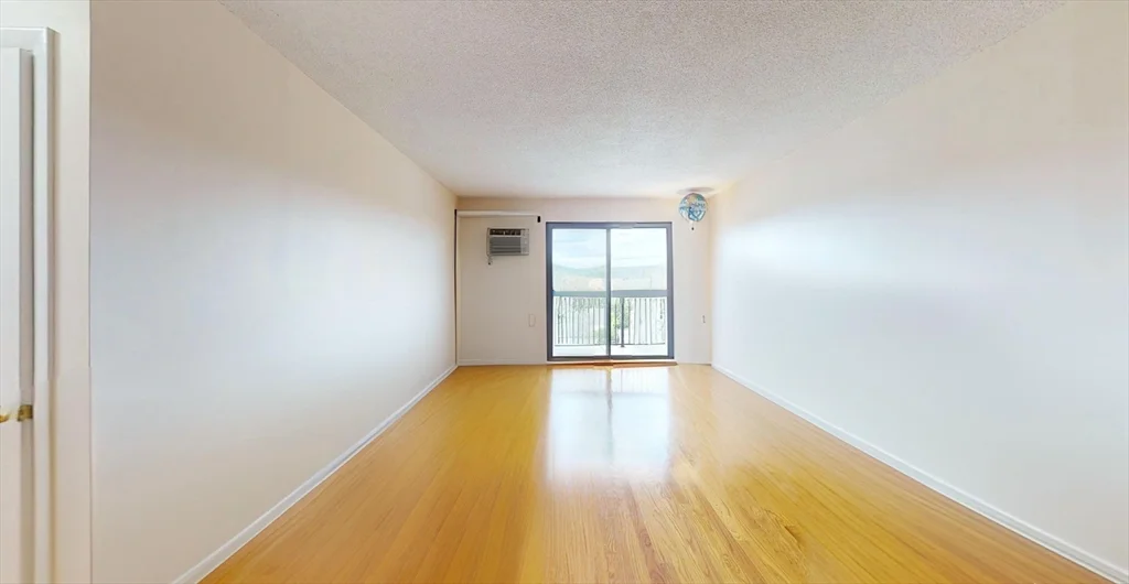 2 bed, 1 bath apartment for rent at 10 Williams Unit 75, Newton Corner — photo 3 of 7