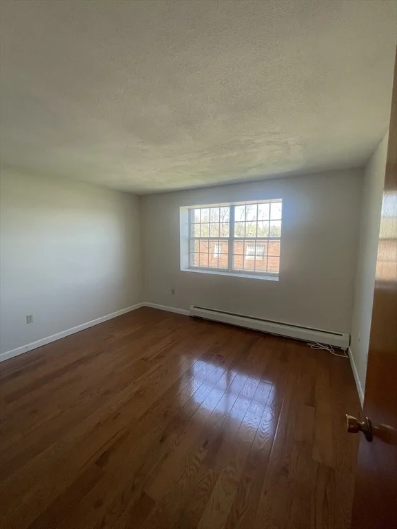 2 bed, 1 bath apartment for rent at 10 Williamsburg Ct Unit 22, Shrewsbury — photo 13 of 17