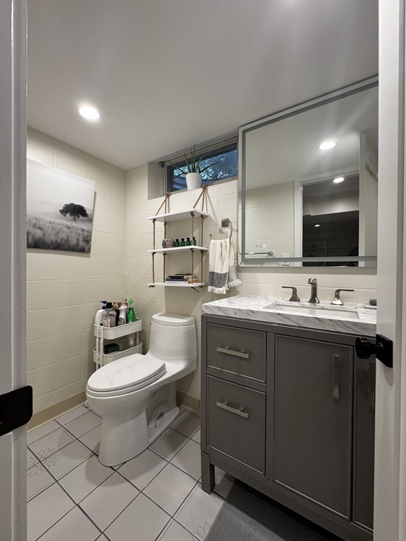 4 bed, 3 bath apartment for rent at 10 Winch Way, Natick — photo 16 of 26