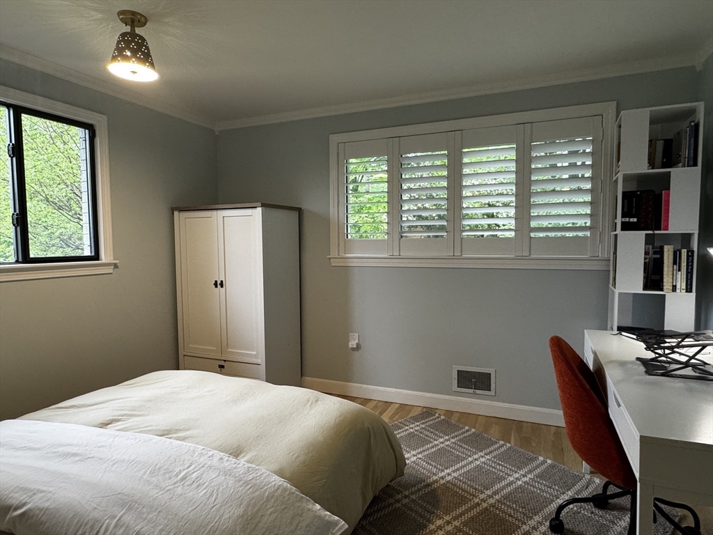 4 bed, 3 bath apartment for rent at 10 Winch Way, Natick — photo 15 of 26