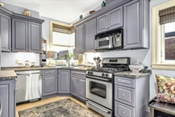2 bed, 2 bath apartment for rent at 10 Winchester Pl Unit 204, Winchester — photo 8 of 12