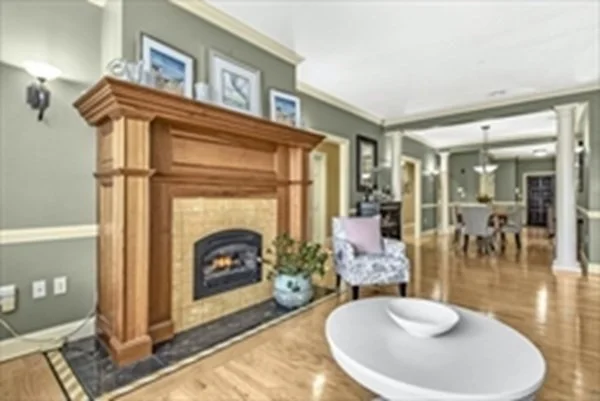 2 bed, 2 bath apartment for rent at 10 Winchester Pl Unit 204, Winchester — photo 5 of 12