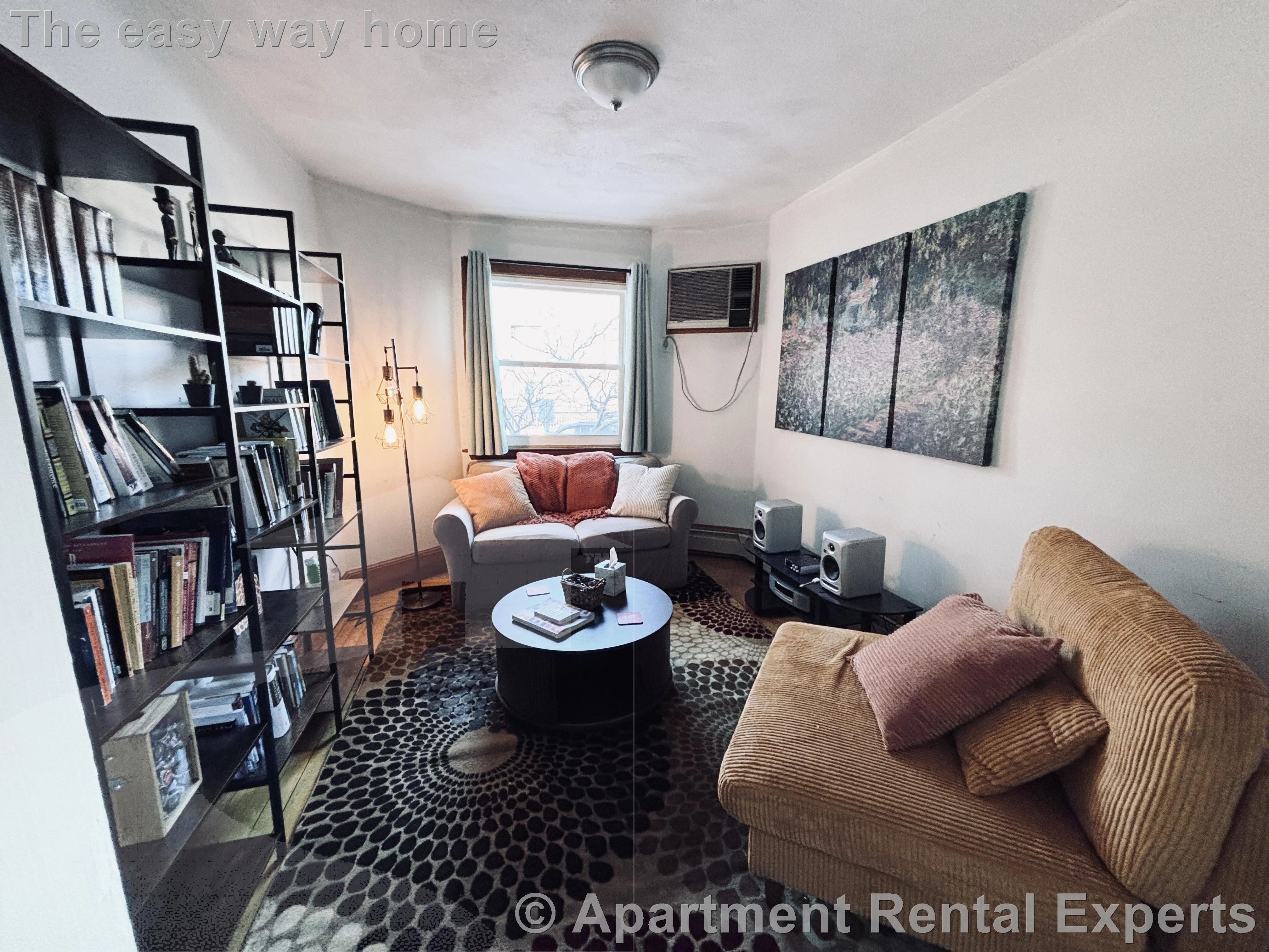 2 bed, 1 bath apartment for rent at 10 Windsor Rd Unit 1, Tufts — photo 2 of 14