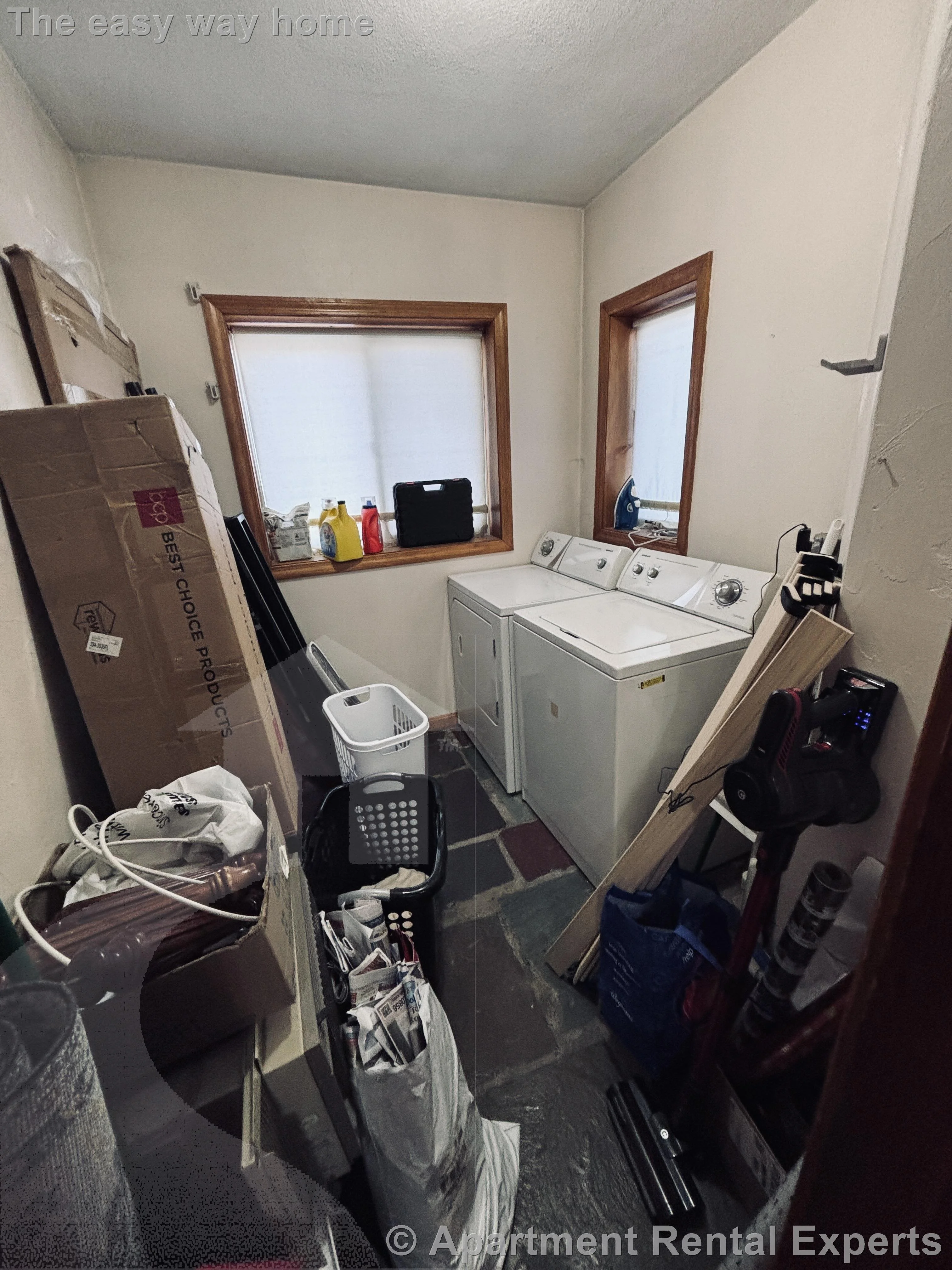 2 bed, 1 bath apartment for rent at 10 Windsor Rd Unit 1, Tufts — photo 4 of 14