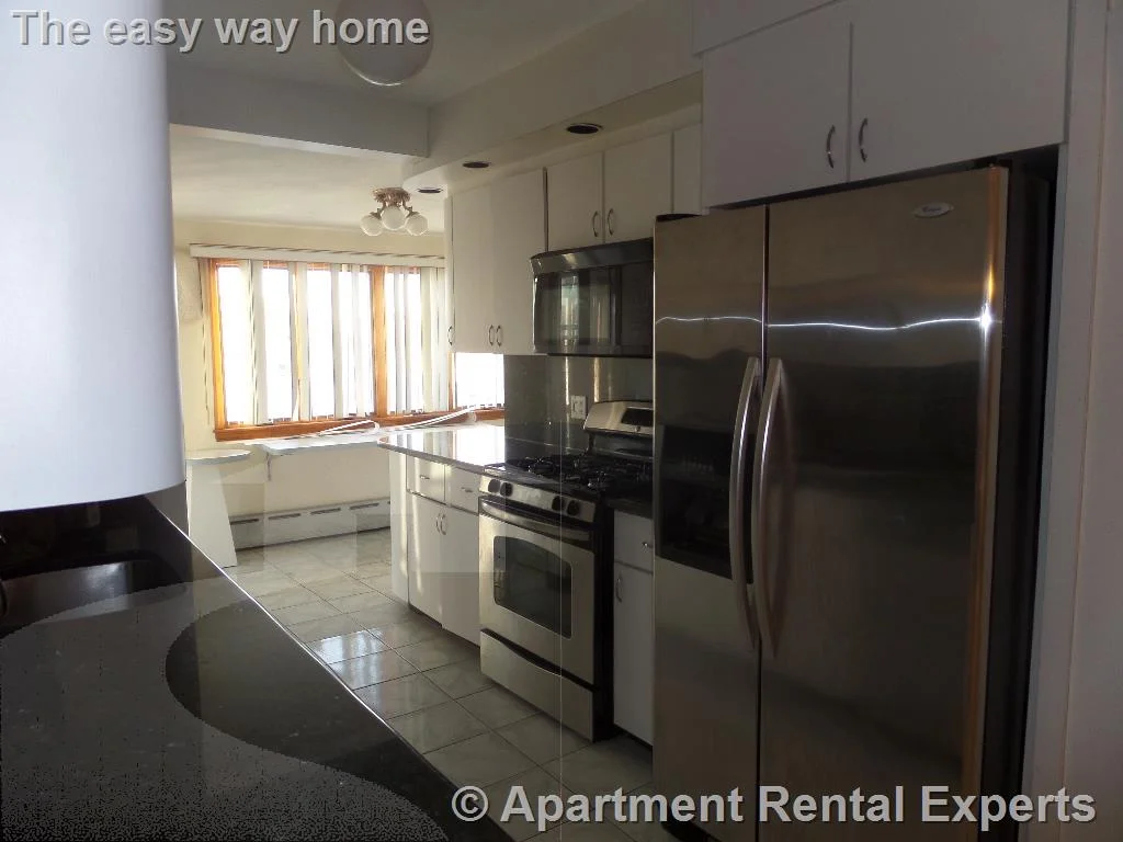 2 bed, 1 bath apartment for rent at 10 Windsor Rd Unit 2, Tufts — photo 10 of 16