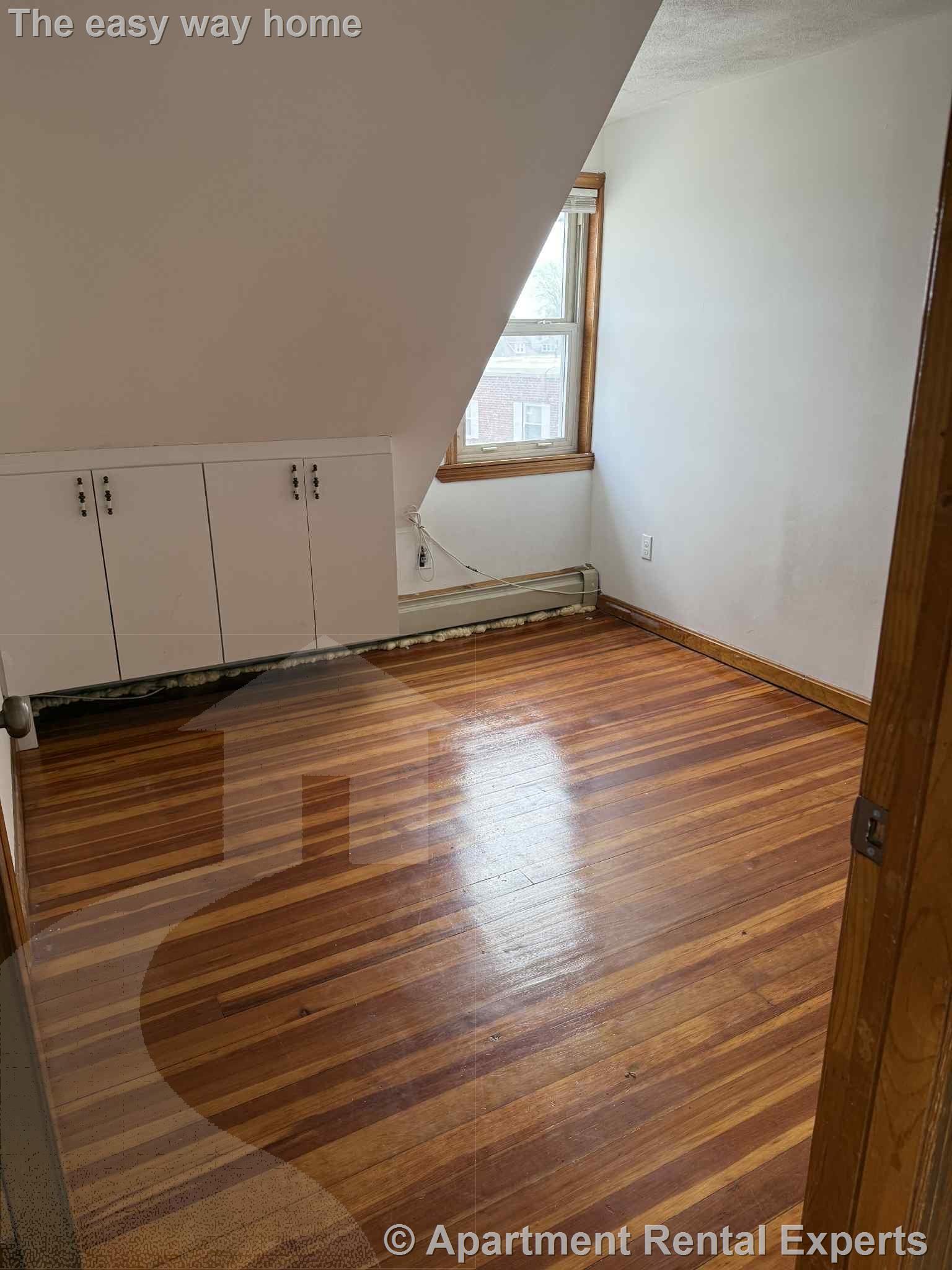 2 bed, 1 bath apartment for rent at 10 Windsor Rd Unit 3, Tufts — photo 4 of 19