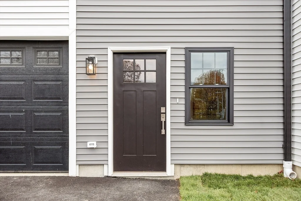 3 bed, 2 bath apartment for rent at 10 Windsor St Unit 3, Worcester — photo 33 of 35