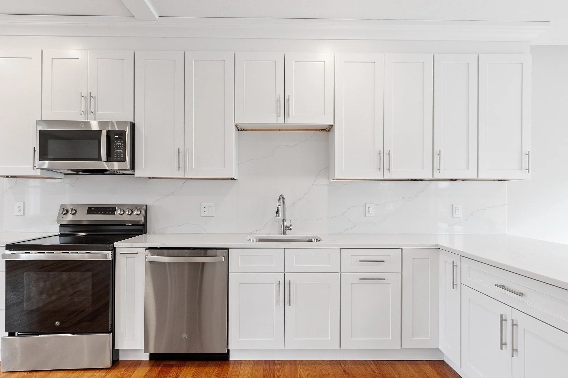 3 bed, 2 bath apartment for rent at 10 Windsor St Unit E, Worcester — photo 11 of 37