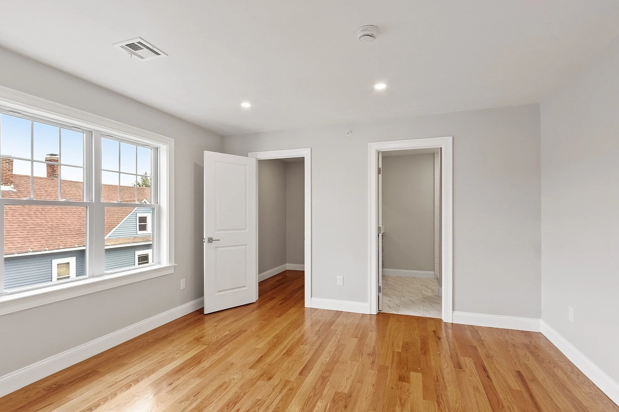 3 bed, 2 bath apartment for rent at 10 Windsor St Unit E, Worcester — photo 22 of 37