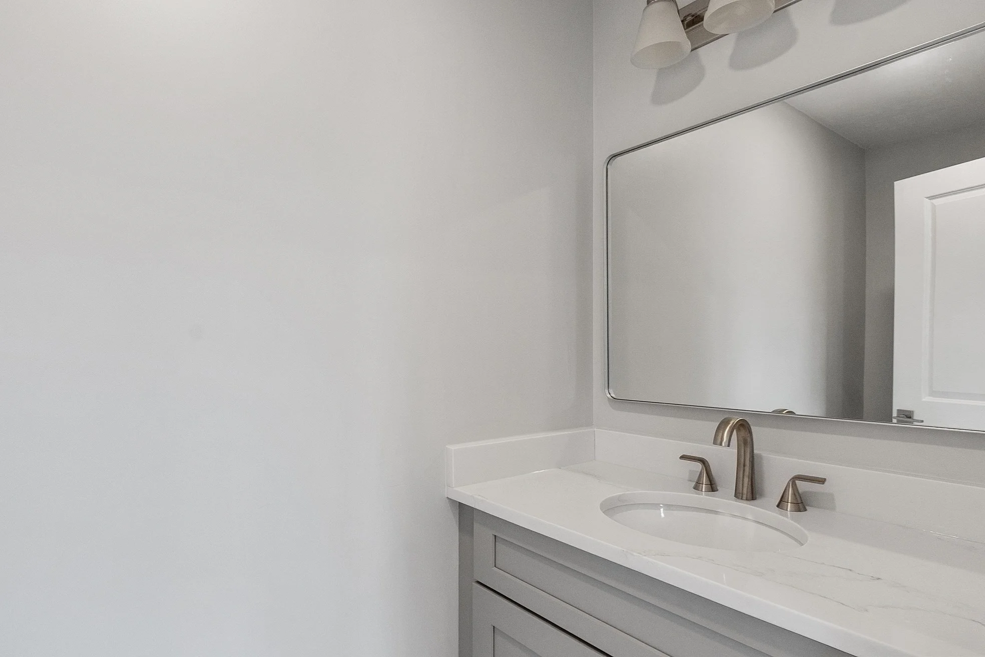 3 bed, 2 bath apartment for rent at 10 Windsor St Unit E, Worcester — photo 33 of 37