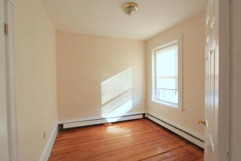 2 bed, 1 bath apartment for rent at 10 Winter St Unit 2, East Cambridge — photo 12 of 17