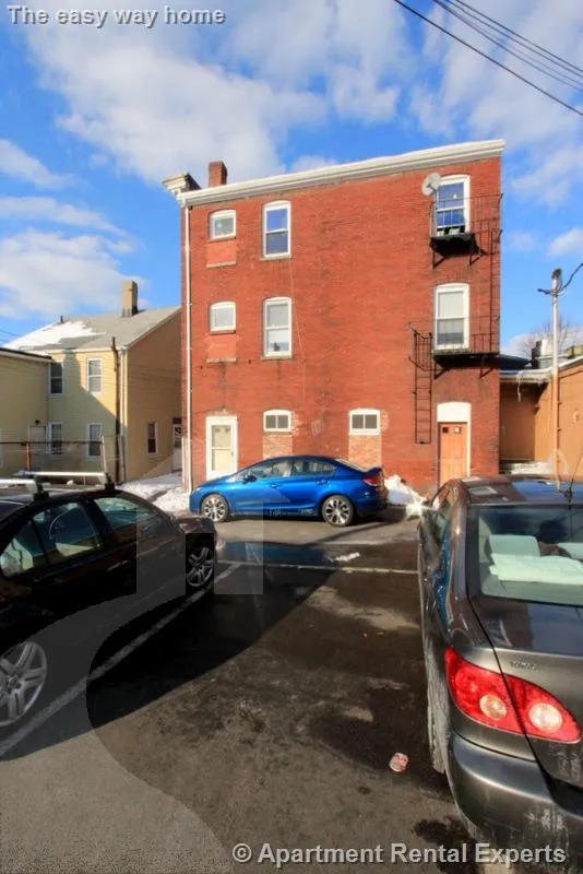 1 bed, 1 bath apartment for rent at 10 Winter St Unit 2nd Flr, East Cambridge — photo 16 of 17