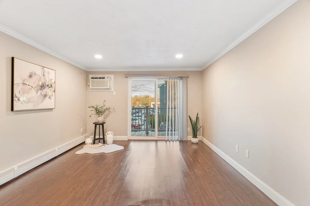 2 bed, 1 bath apartment for rent at 10 Woodcrest Unit 4, Weymouth — photo 14 of 33