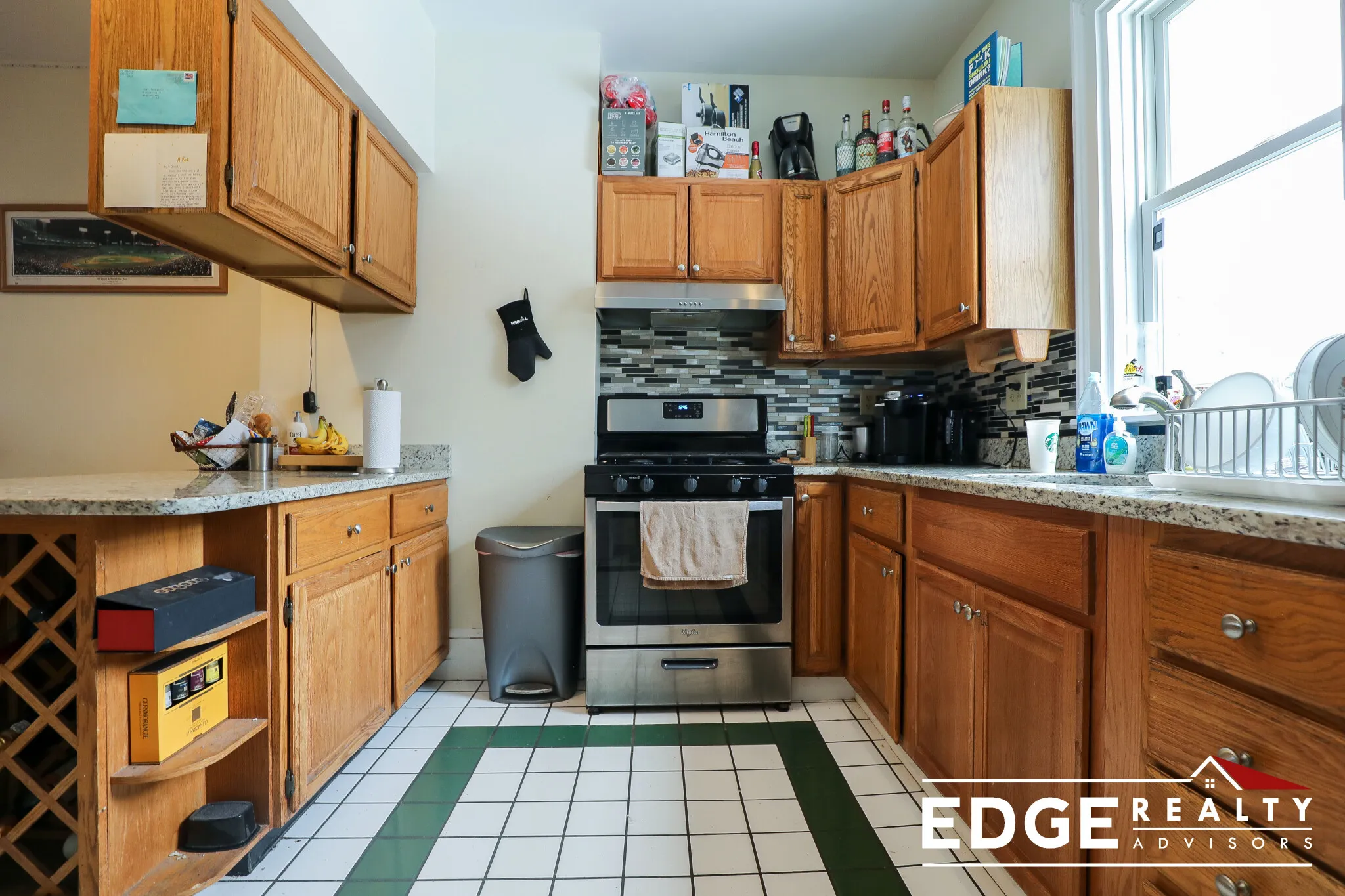 4 bed, 2 bath apartment for rent at 10 Woodmont St Unit 2, Brighton — photo 2 of 13