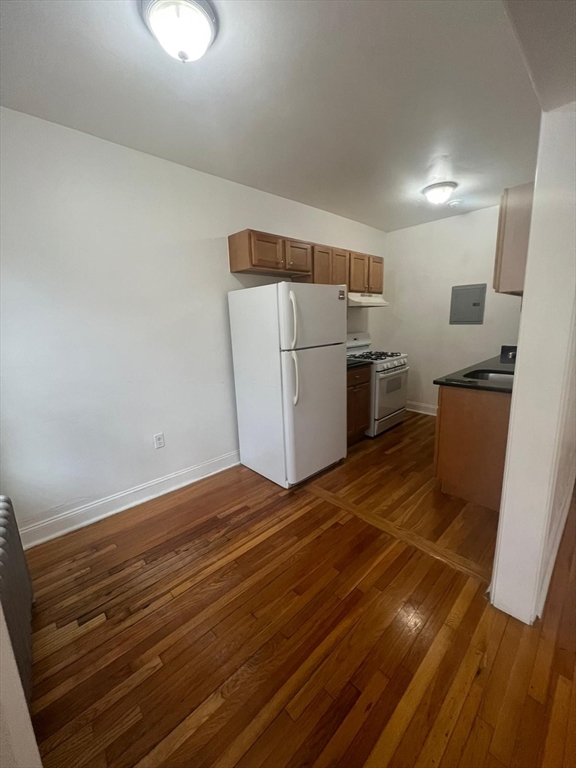 Studio bed, 1 bath apartment for rent at 10 Yeamans St Unit 22, Revere — photo 6 of 8