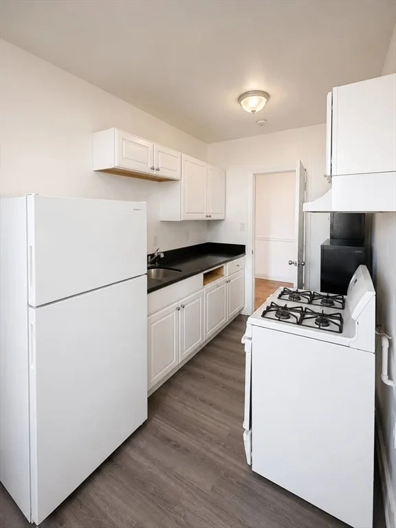 Studio bed, 1 bath apartment for rent at 10 Yeamans St Unit 29, Revere — photo 2 of 5