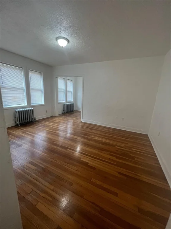 Studio bed, 1 bath apartment for rent at 10 Yeamans St Unit 5, Revere — photo 2 of 9