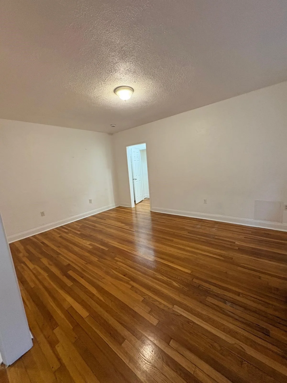 Studio bed, 1 bath apartment for rent at 10 Yeamans St Unit 8, Revere — photo 9 of 12
