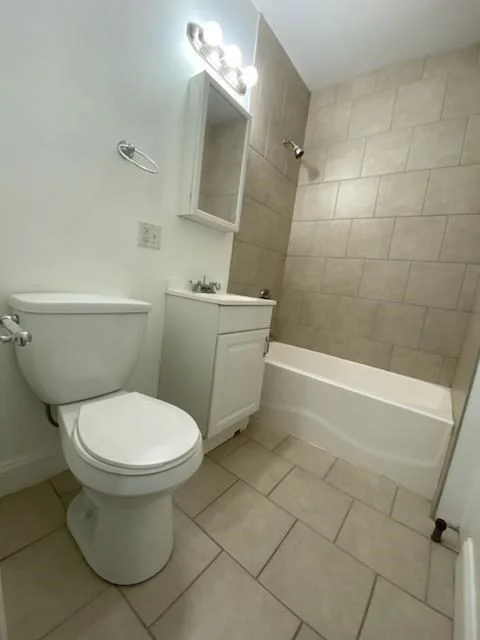 Studio bed, 1 bath apartment for rent at 10 Yeamans Unit 3, Revere — photo 4 of 4