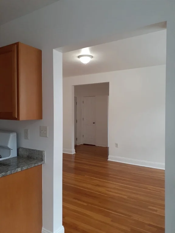 1 bed, 1 bath apartment for rent at 10 Yeamans Unit 6, Revere — photo 3 of 10