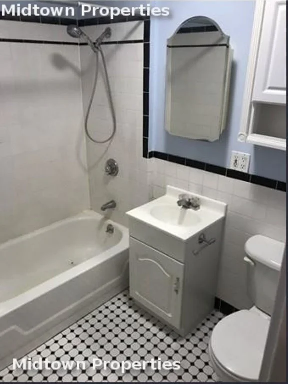 1 bed, 1 bath apartment for rent at 100-A Hampshire St Unit 3, Cambridge — photo 5 of 8