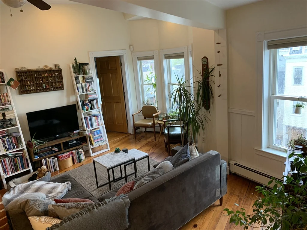 1 bed, 1 bath apartment for rent at 100-A Hampshire St Unit 4, The Port — photo 2 of 10