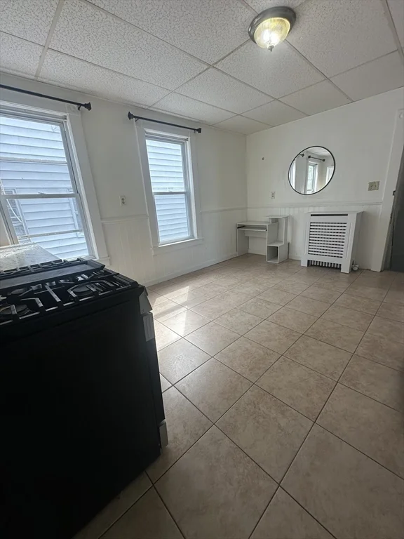 3 bed, 1 bath apartment for rent at 100 Aiken Ave Unit 2, Lowell — photo 3 of 13