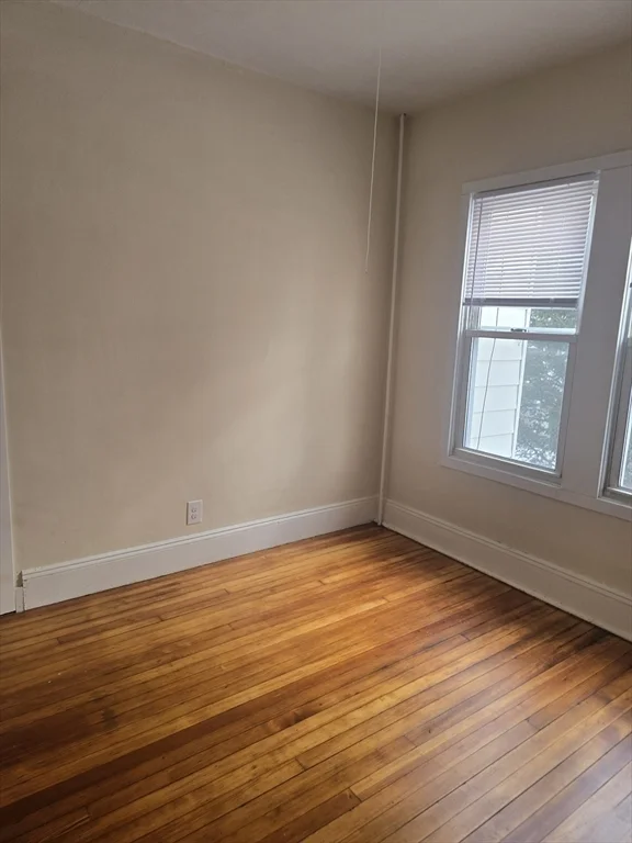 4 bed, 1 bath apartment for rent at 100 Albemarle St Unit 1, Hill McKnight — photo 11 of 12