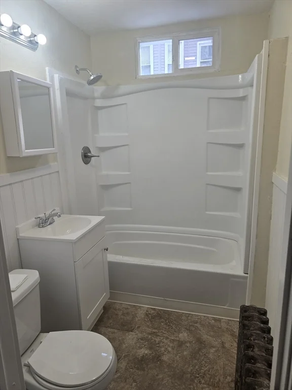 4 bed, 1 bath apartment for rent at 100 Albemarle St Unit 1, Hill McKnight — photo 5 of 12