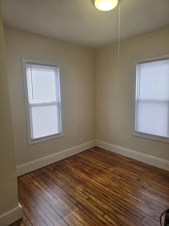 4 bed, 1 bath apartment for rent at 100 Albemarle St Unit 1, Hill McKnight — photo 10 of 12