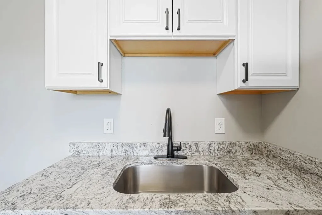 2 bed, 1 bath apartment for rent at 100 Appleton St Unit 2, Lowell — photo 3 of 10