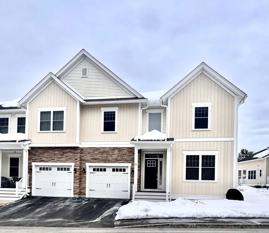 3 bed, 2 bath apartment for rent at 100 Baldwin Ave Unit 25, Woburn — photo 1 of 29