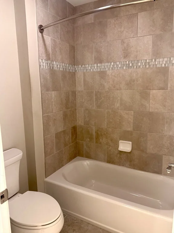 3 bed, 2 bath apartment for rent at 100 Baldwin Ave Unit 25, Woburn — photo 27 of 29
