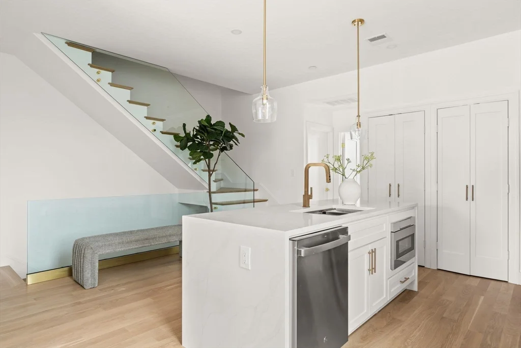 2 bed, 2 bath apartment for rent at 100 Bennington St Unit PH4A, East Boston — photo 11 of 41