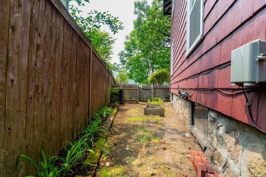 2 bed, 1.5 bath apartment for rent at 100 Bourne St Unit 100, Jamaica Plain — photo 23 of 27