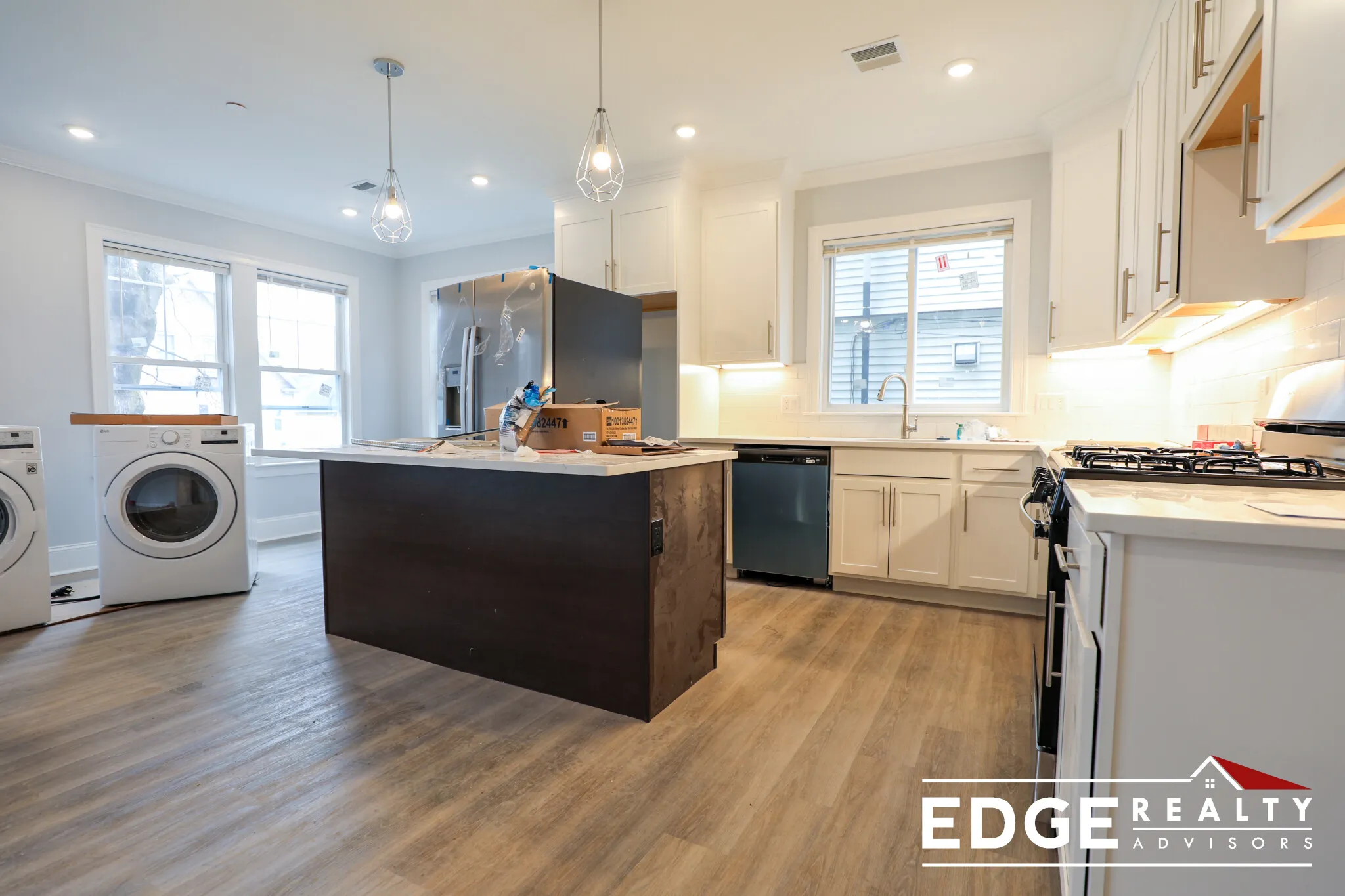 5 bed, 4+ bath apartment for rent at 100 Brooks St Unit 1, Brighton — photo 2 of 13