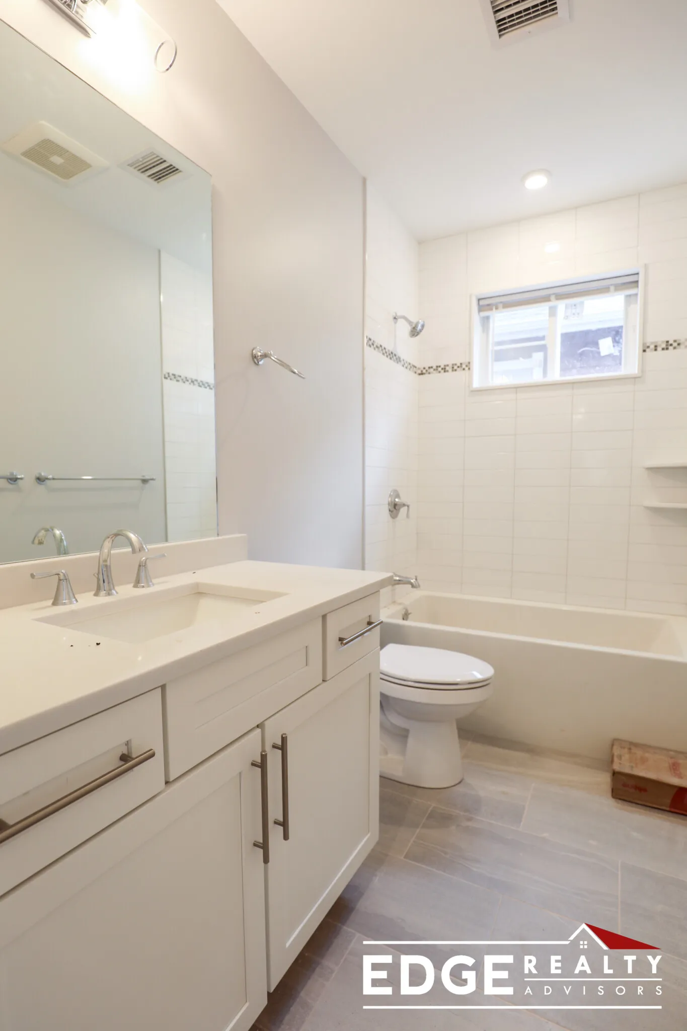 3 bed, 2 bath apartment for rent at 100 Brooks St Unit 2, Brighton — photo 9 of 10