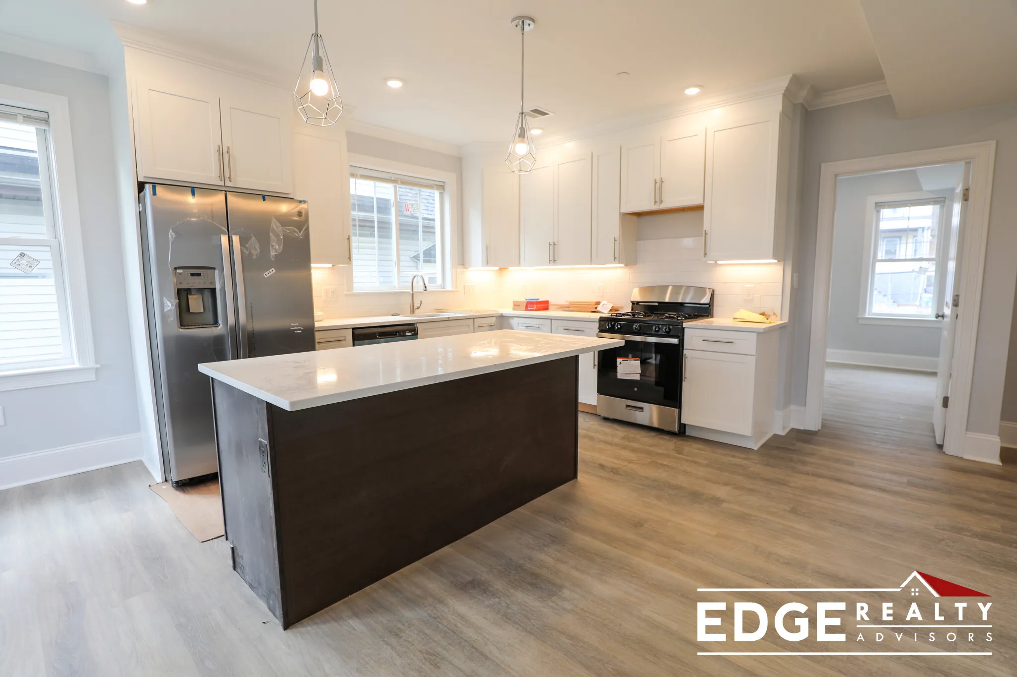 3 bed, 2 bath apartment for rent at 100 Brooks St Unit 2, Brighton — photo 1 of 10