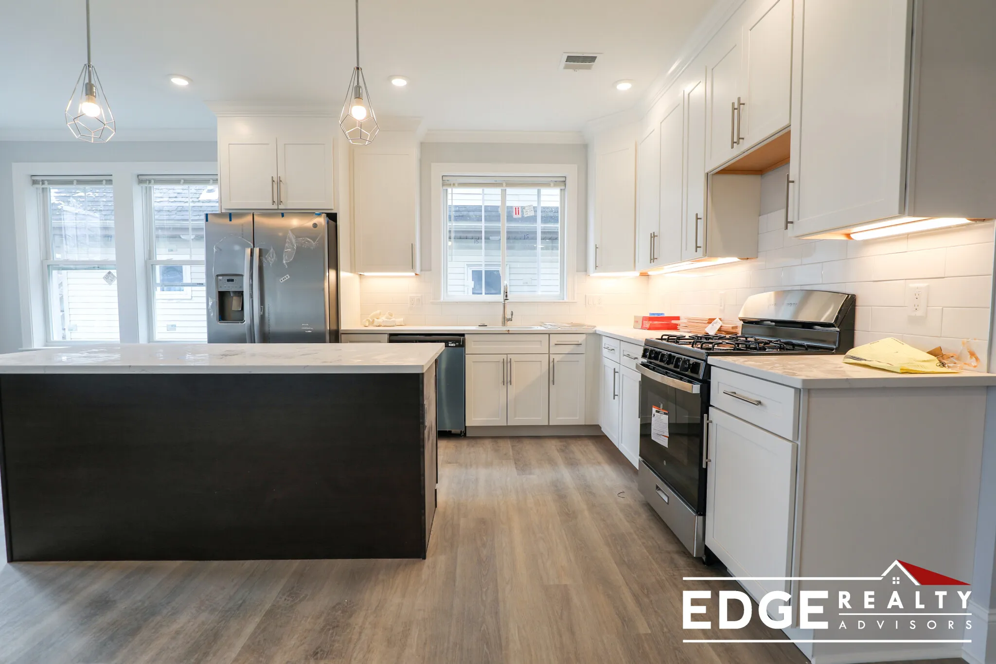 3 bed, 2 bath apartment for rent at 100 Brooks St Unit 2, Brighton — photo 2 of 10
