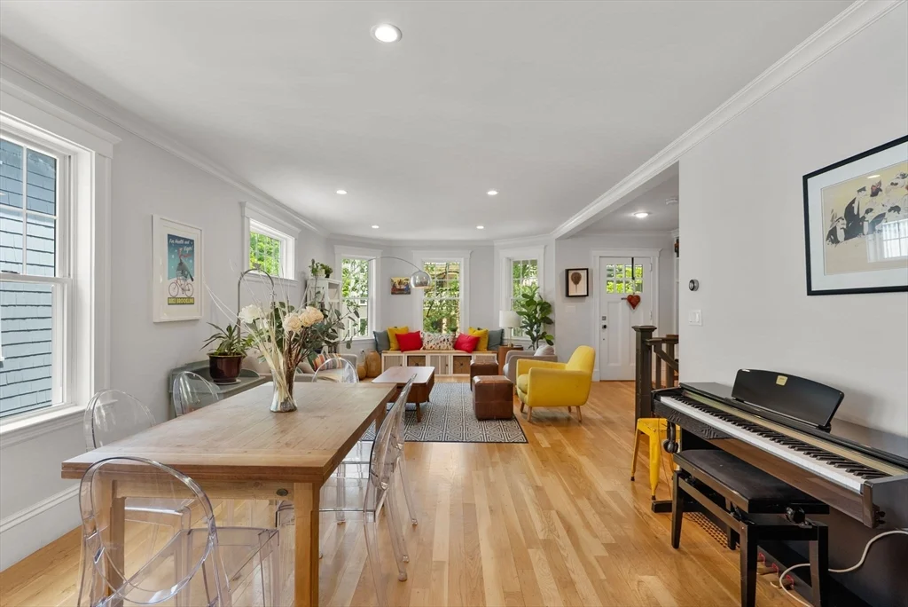 3 bed, 3 bath apartment for rent at 100 Browne St Unit 1, Coolidge Corner — photo 11 of 35